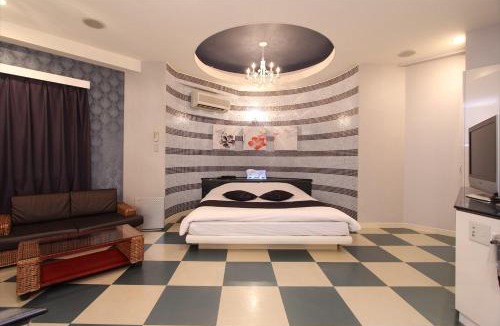 Koshigaya Hotel | HOTEL K-WAVE R (Adult Only)