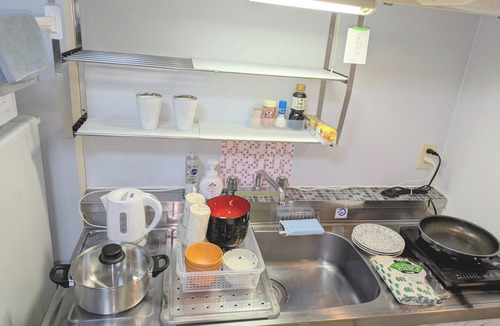 Minami-ku Apartment | Ijiri 101, 6-minute walk from Nishitetsu Ijiri Station. 15cm thick sleeping mat, scented by Francfranc. Nespresso machine. Conveniently located 3 minutes from a convenience store, this is an adult's hideaway.