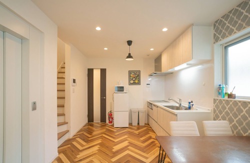 Higashinari Apartment | Ikanikan