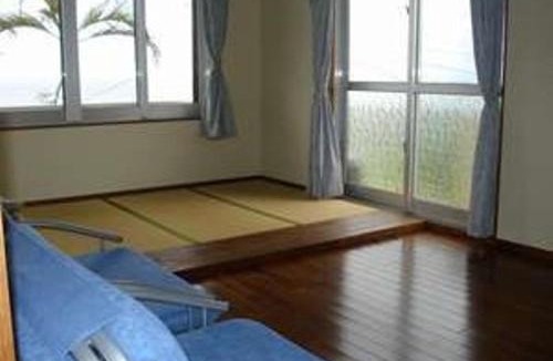 Uehara House | Irumoteso