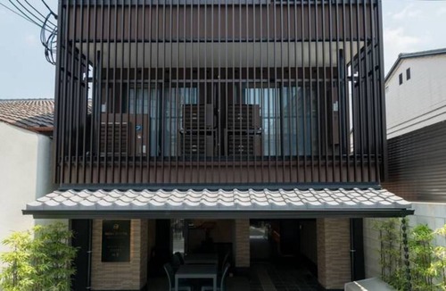 Shimogyo Apartment | Jacuzzi Suite