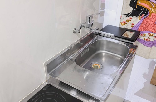 Nishiikebukuro Apartment | Japanese Modern Sakura Room｜6 min. from Mejiro, 9 min. from Ikebukuro/Urban lodging with a view of Fuji and trains