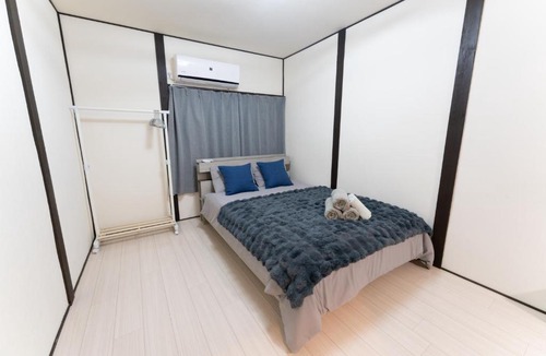 Higashimikuni Apartment | JPtrad 葵 なんばや心斎橋にも直結の8名様まで宿泊可能の広々メゾネット
