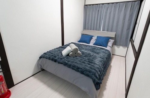 Higashimikuni Apartment | JPtrad 葵 なんばや心斎橋にも直結の8名様まで宿泊可能の広々メゾネット