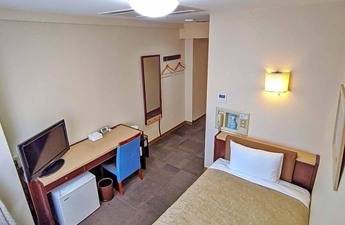 Kadoma Hotel | Kadoma Public