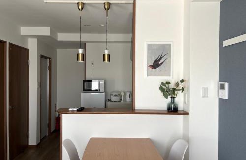 Maekawa Apartment | Kin-Con-Kan 301 新築 那覇空港から車で25分 コンビニ徒歩1分 沖縄ワールド徒歩9分ファミリーや長期滞在者にもお勧め