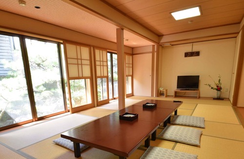 Shika House | Kogetsukan