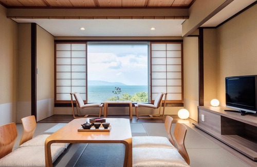 Takarabune Onsen Hotel | Lake Biwa Marriott Hotel