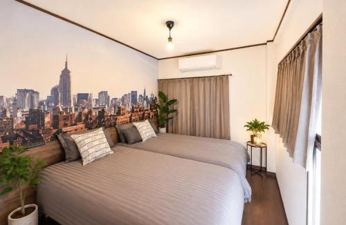 Higashimikuni Apartment | LEON RESORT HOTEL Max14people Shinosaka 1min Higashimikuni 4min Umeda 7min Nanba Shinsaibashi 14min USJ Great location Private House 最大14名 新大阪 新幹線 東三国 梅田 心斎橋 難波 立地最高 大阪観光
