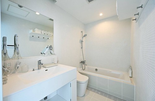 Futtsu Apartment | Luxury Oceanfront Owners Room with Mt. Fuji View | Up to 8 Guests | Near Tokyo