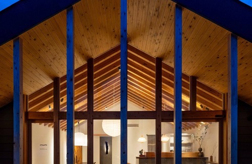 Miyacho Villa | MtFuji Retreat MUKUtensha Fujinomiya natural wood hotel Breakfastincluded
