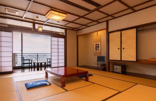 Himi House | Nadaura Onsen Motoyu Isopp