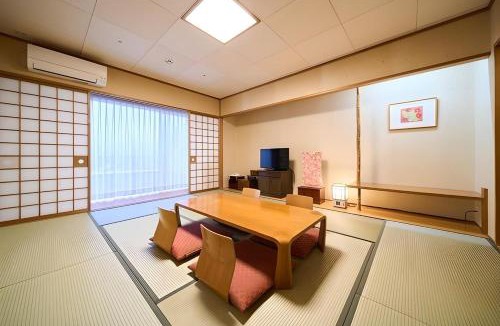 Tsuruga Hotel | New Sunpia Tsuruga