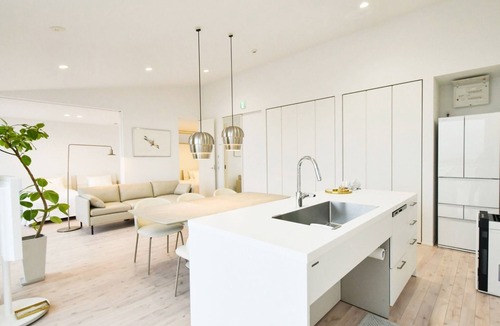 Awaji House | Nonsmoking A rental villa with a spacious terrace and a panoramic view of the Awaji sea/Awaji Hyōgo