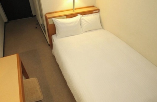 Okawa Hotel | Nonsmoking Semidouble room Breakfast included buffet style/Okawa Fukuoka
