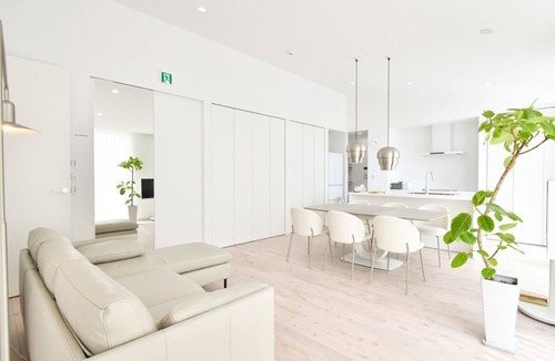 Awaji House | NonsmokingDogs welcome A rental villa with a private dog run and a panoramic view of the Awaji s/Awaji Hyōgo