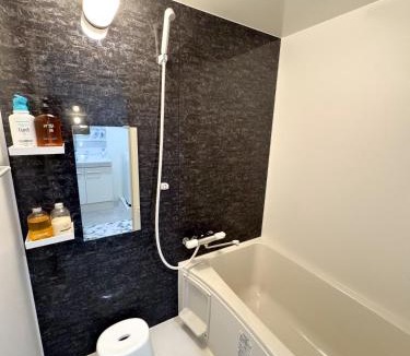 Shinsekai Villa | Osaka Nimi family house direct KIX airport