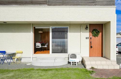 Ota Apartment | Peaceful Garden Home in Ota, Entire 3BR Parking
