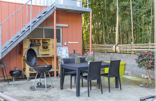 Chosei Villa | Pet friendly, spacious bedroom + private balcony