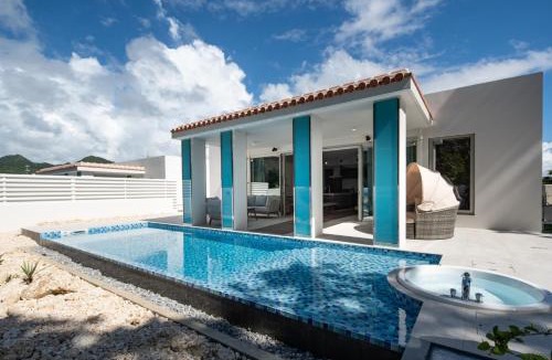 Motobu Villa | pool villa Sanrriott Okinawa Motobu