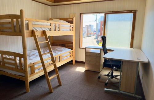 Tobetsu Apartment | Private house Oheso 40minutes from Sapporo,4 free parking, long stay,16people