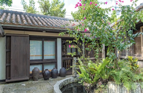 Taketomi-jima Taketomi-cho House | Quiet countryside space near the city center by car Ichi Okinawa Old House Inn