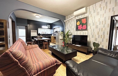 Taiki RV Rental | Room Only | For 6 People OURHOUSE A villa av/Du Hui County Mie