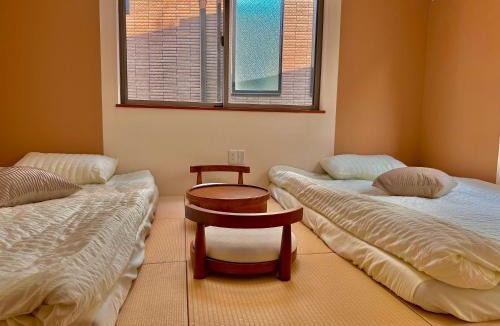 Honmachi Apartment | S3涉谷中心 交通枢纽 涉谷车站6分钟 无限视野 最大2人 Shibuya center 6 mins to ST Max 2P 直达新宿 涉谷 表参道 品川 池袋 上野 代代木 银座 原宿