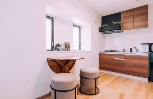 Yoyogi Apartment | Showa Bloom Shinjuku 3 Minimalist