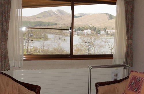 Kamisuwa Onsen House | Slightly spacious semidouble room 2 meals includ / Chino Nagano