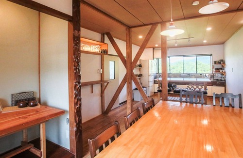 Myoko Ski Chalet | Spacious 5 Bedroom Chalet. Powder Peaks, Myoko