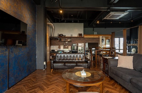 Awase Apartment | Spacious adult oneroom apartmentup to 7 people f/Okinawa Okinawa