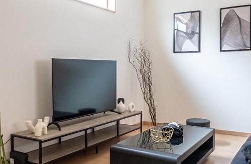 Sumiyoshi Apartment | -Sumiyoshi Villa Osaka-住吉大社駅から徒歩4分 3LDK 1棟貸切 難波まで10分 関西空港まで40分