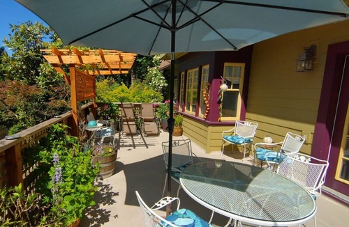 Portland Heights House | Sunny 1400 SQFT Dutch Colonial in Portland Heights - 5 min to downtown, NW 23rd