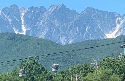 Kitaazumi-gun Cabin | Sunshine Hakuba Ski-to-door by JAMSZ ROYALE