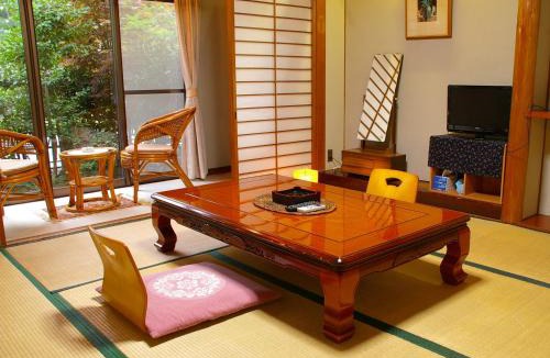 Shiga Prefecture Hotel | Takarabune Onsen Yumoto Kotobuki
