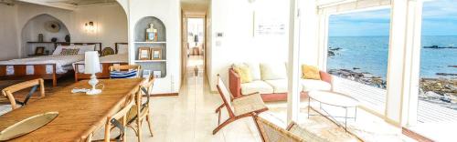 Miura Villa | The House Moroiso secret beach