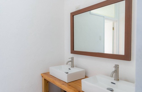 Taketomi-jima Taketomi-cho Hostel | The Sanctuary Kohama Retreat - Hostel