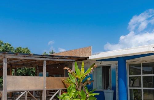 Taketomi-jima Taketomi-cho Hostel | the Sanctuary Kohama Retreat