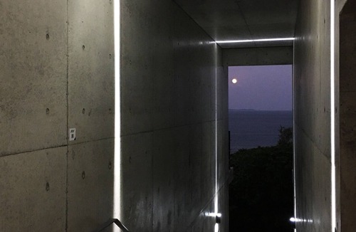 Higashionna House | Theme Suite 201 Overlooking the seaArt museum style mansion designed by architect for photographe/Uruma Okinawa