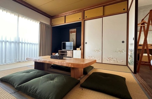 Shiogami Cho Hostel | Travel&Book Hotel Hulaton Cabin Takamatsu - Hostel