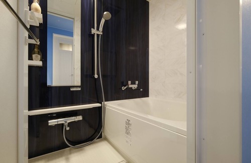 Maihama Hotel | Triple room split floor Capacity 3 people Stan/Urayasu Chiba