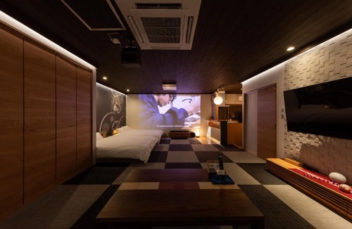 Kanazawa Apartment | Tsuzumi Suite - Private Cinema & Immersive Stay in Kanazawa