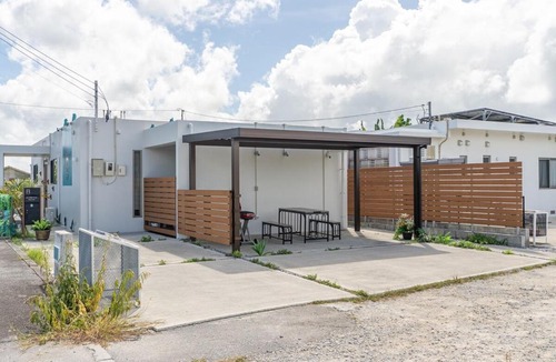 Nakasone Apartment | UFU WANA VILLA NAKIJIｎ