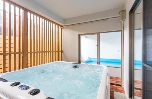 Nakasone Apartment | UFU WANA VILLA NAKIJIｎ