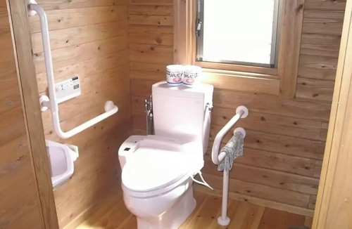 Amakusa RV Rental | Vacation rental cabin for 6 people Bedding provid/Amakusa City Kumamoto