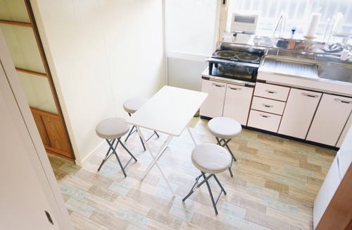 Nasushiobara House | Within a 10-minute walk from the Shinkansen station (Nasushiobara Station), the inn is sunny and has a sunken kotatsu for relaxing! Convenience stores and a supermarket are within a 3-minute walk!