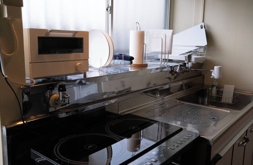 Nasushiobara House | Within a 10-minute walk from the Shinkansen station (Nasushiobara Station), the inn is sunny and has a sunken kotatsu for relaxing! Convenience stores and a supermarket are within a 3-minute walk!