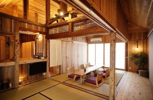 Minatogawa Villa | YACHIMUN Terrace ～シーサーが見守る小さな漁村の宿 ～