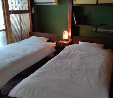Kaga Villa | Yamanaka Onsen NEGURA 1minute to Public Bath Private Traditional Japanese Cozy